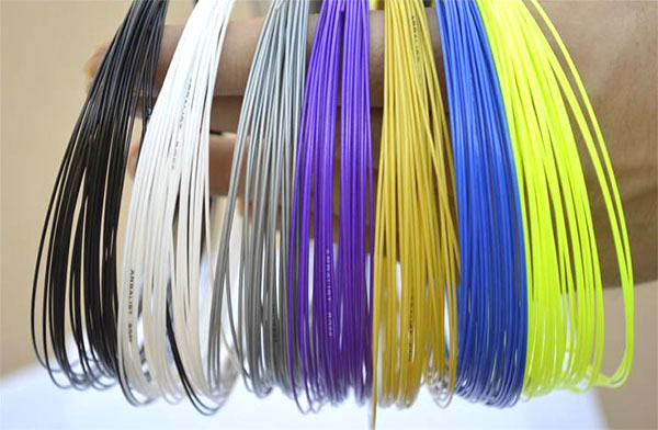 初學(xué)者該怎么選擇羽毛球線呢？快來看看！